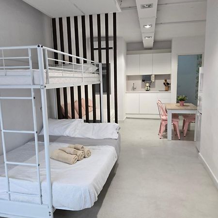 Little Love Hospitalet De L'Infant Bagian luar foto